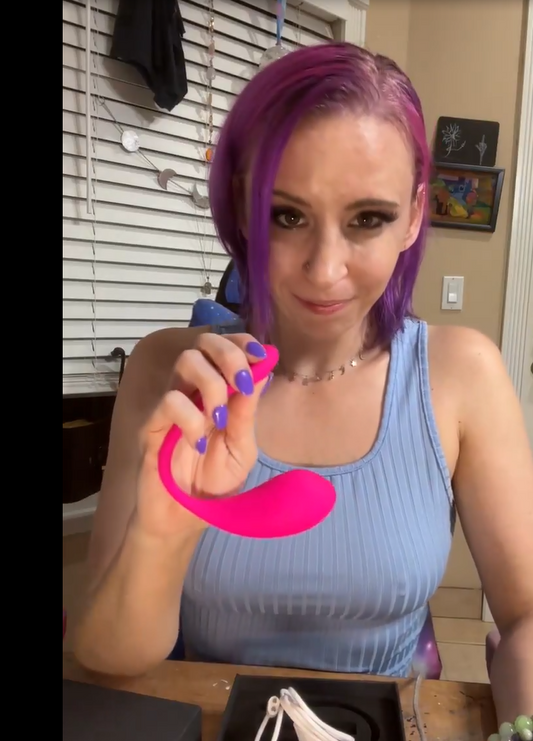 Twitter @Norah_Nova|Vibrator #100226077-1
